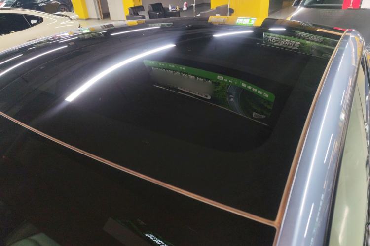 Used Tesla Model Y 2025 Rear-Wheel-Drive Version
