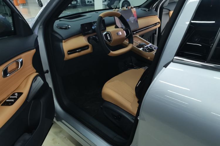 Used  Galaxy Xingjian 7 EM-i 2025 120km Exploration+ Version
