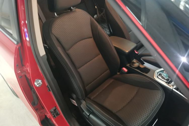 Used SsangYong Tivolan 2015 1.6L Automatic Two-Wheel Drive Zhi Chun Edition