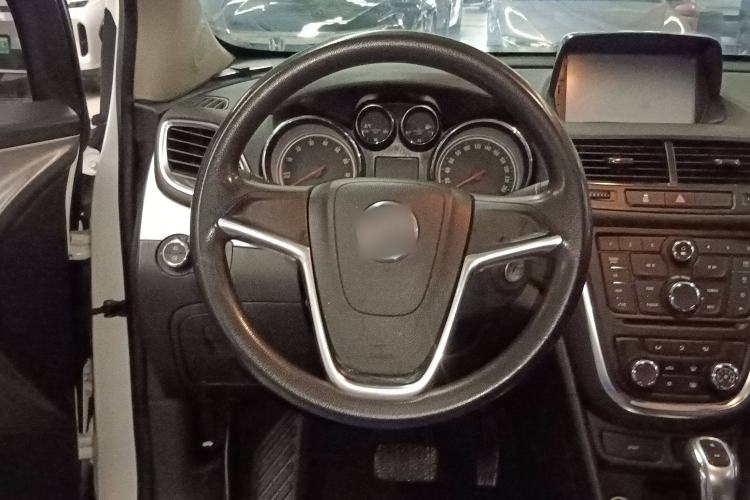 Used Buick Encore 2015 1.4T Automatic Two-Wheel Drive Urban Elite Version
