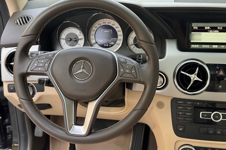 Used Mercedes-Benz GLK-Class 2013 Facelift GLK 300 4MATIC Fashion Edition
