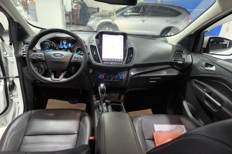 Used Ford Kuga 2019 EcoBoost 180 Two-Wheel-Drive Titanium Plus Model China V Standard