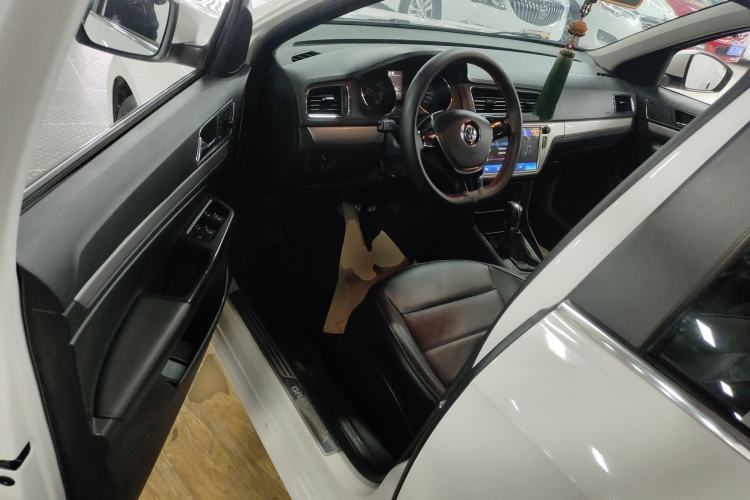 Used Volkswagen Gran Lavida 2015 230TSI DSG Comfort Edition
