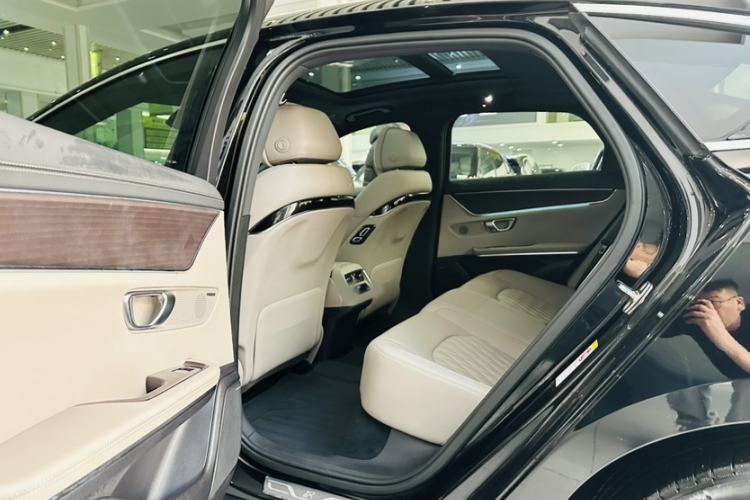 Used BYD Han 2025 EV with 701 km of Laser Radar-Enabled Intelligent Driving
