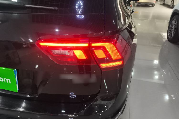 Used Volkswagen Tiguan L 2019 330TSI Automatic Two-Wheel Drive Smart Luxury Version China V Emission Standard