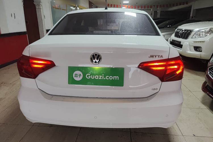 Used Volkswagen Jetta 2019 Dream Edition 1.5L Automatic Fashionable Version
