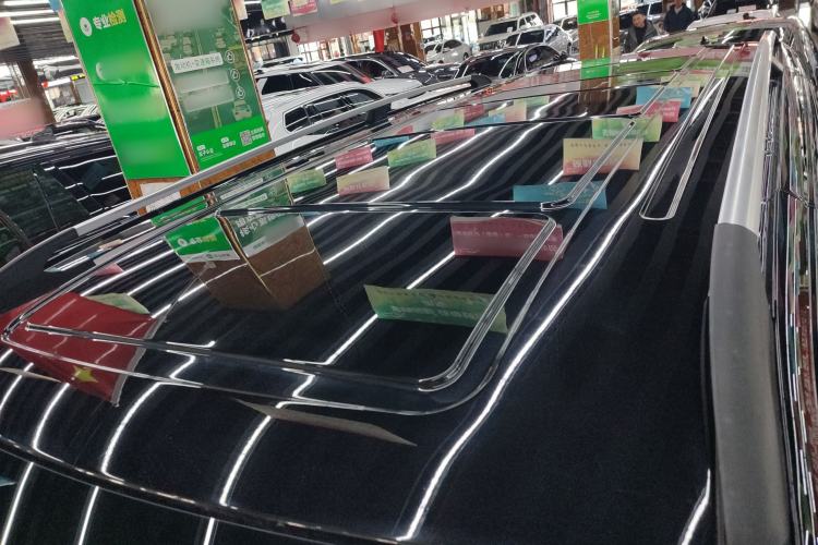 Used Mercedes-Benz V-Class 2021 V 260 Avantgarde Edition
