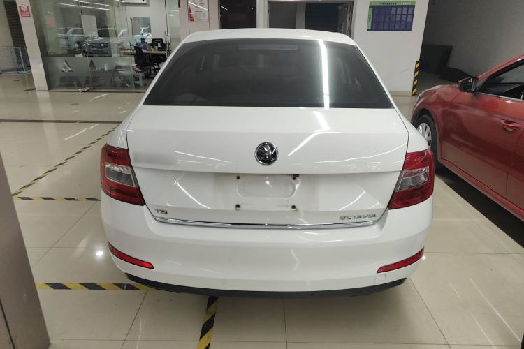 Used Skoda Octavia 2015 1.4TSI DSG Yijun Edition
