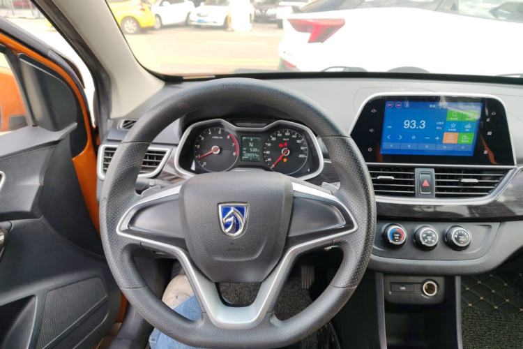 Used Baojun 310 2017 1.5L Automatic Fashion Model
