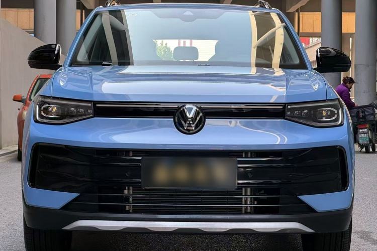 Used Volkswagen Tharu 2025 NewRui 300TSI Prestige Edition
