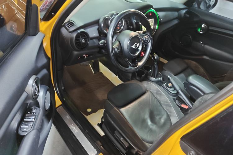 Used  MINI 2015 1.5T COOPER Fun Five-Door Edition