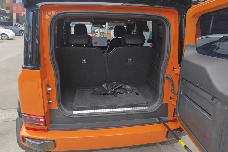 Used  V23 2025 401 Two-Wheel Drive Intelligent Driving Version
