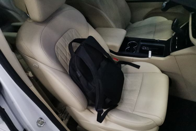 Used Buick GL8 2022 ES Land Cruiser 653T Luxury Model
