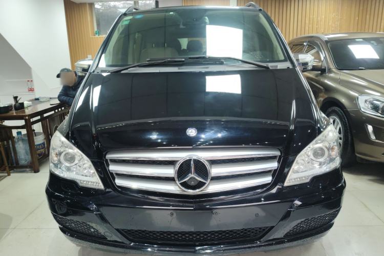 Used Mercedes-Benz Viano 2014 3.5L Premier Edition