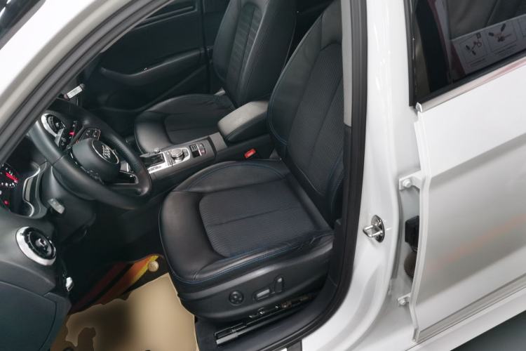 Used Audi A3 2019 Limousine 35 TFSI Fashion Edition China V standard
