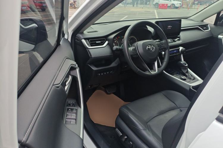 Used Toyota Wildlander 2023 Dual-Motor 2.5L E-CVT Four-Wheel Drive Prestige Edition
