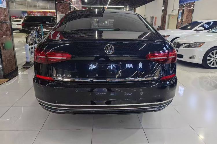 Used Volkswagen Passat 2019 380TSI Luxury Edition China VI Standard
