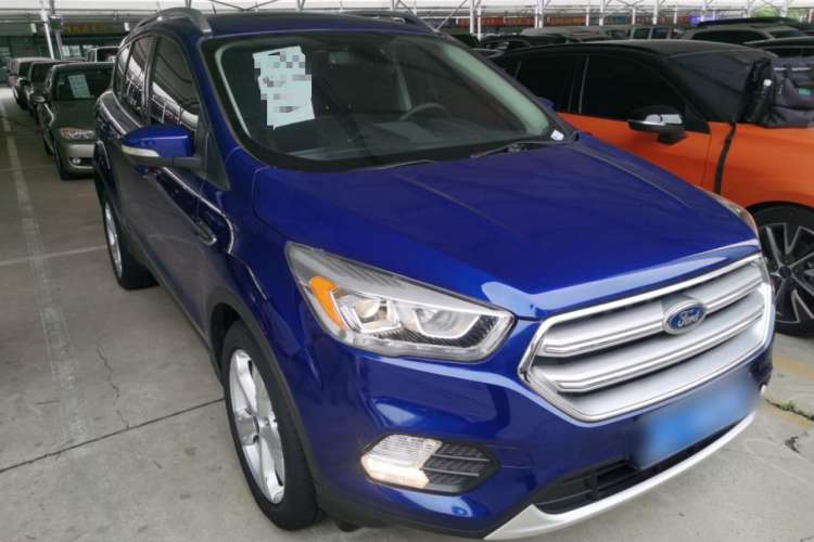 Used Ford Kuga 2017 EcoBoost 180 Two-Wheel-Drive Platinum Edition
