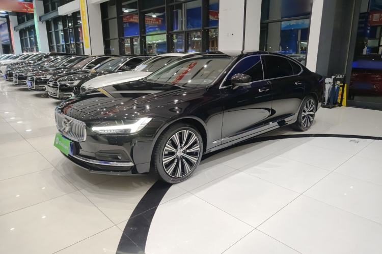 Used Volvo S90 2023 B5 Luxury Smart Edition
