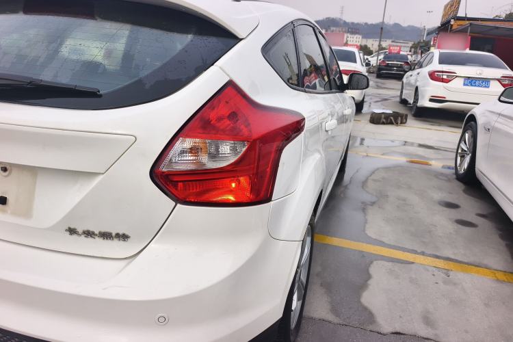 Used Ford Focus 2012 Hatchback 1.6L Automatic Fashion Edition