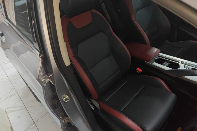 Used Geely Auto Coolray 2020 Facelift 240T DCT Hunter
