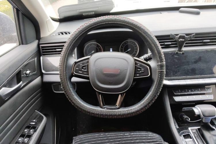 Used Sinotruk VGV U70 2020 1.5T Automatic Smart Luxury 7-Seater