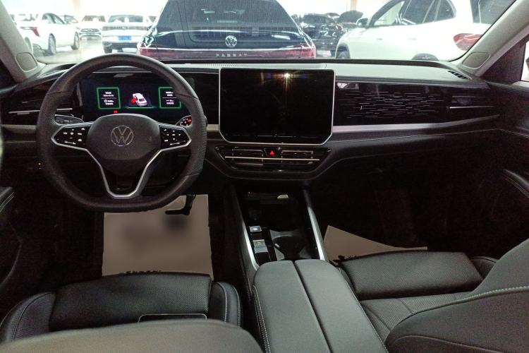 Used Volkswagen Passat 2025 Pro 380TSI Starry Dragon Edition
