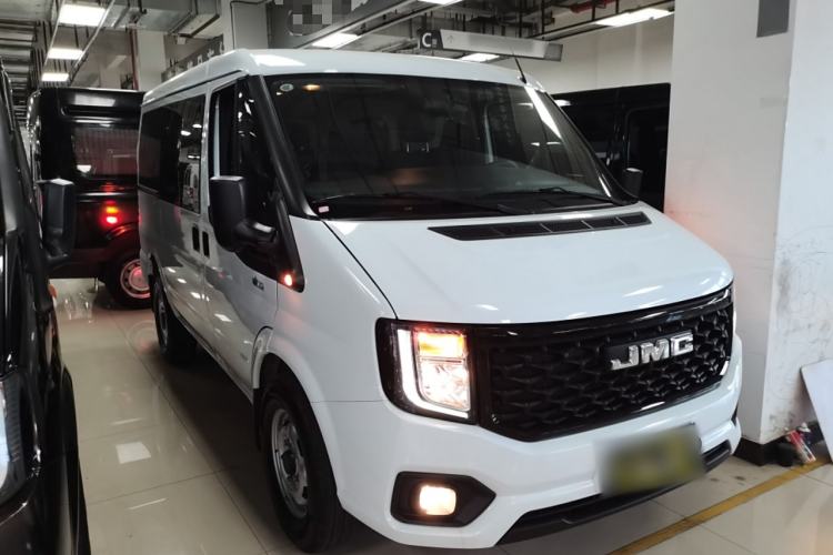 Used JMC Fushun 2025 2.0T 6MT Diesel Short-Wheelbase Low-Roof Commercial Multi-Purpose Passenger Vehicle with 5/6 Seats and Twin-Swing Tailgate