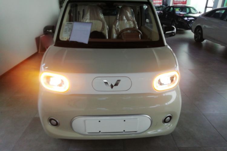 Used Wuling Hongguang MINIEV 2024 3rd Generation 215km Youth Edition
