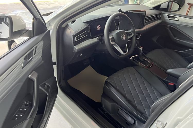 Used Volkswagen Sagitar 2025 300TSI DSG Excellence Edition
