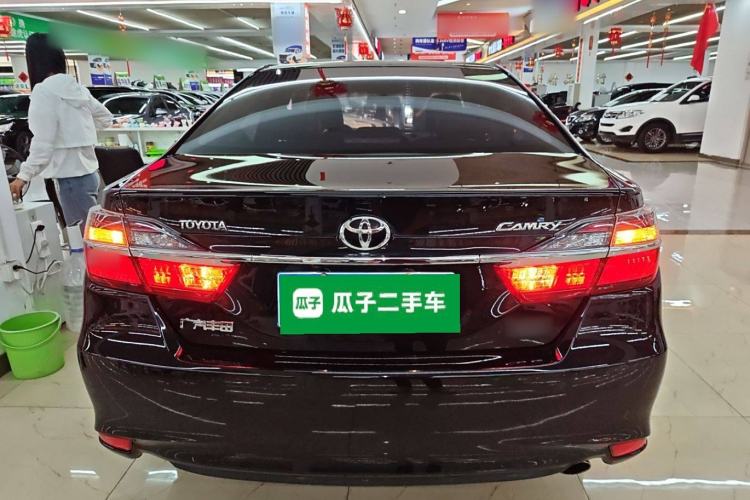 Used Toyota Camry 2016 2.0G 10th Anniversary Leading Edition
