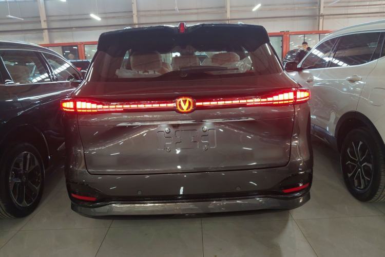 Used Changan CS75 PLUS 2025 4th Generation 1.5T New Blue Whale Smart Luxury Edition