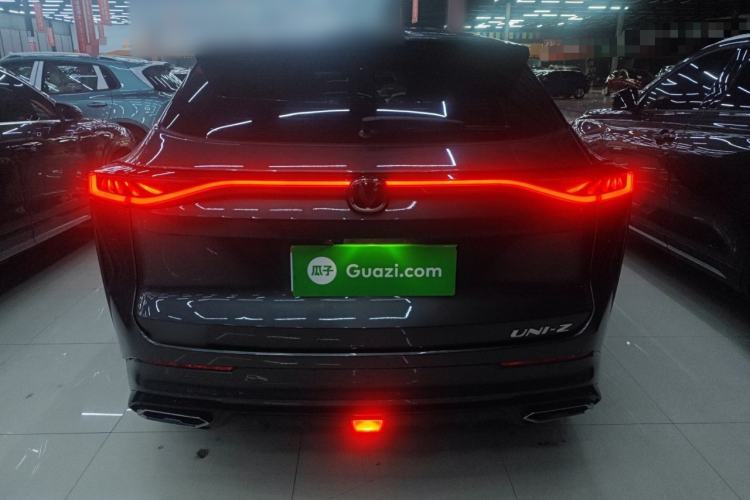 Used Changan UNI-Z New Energy 2024 Blue Whale Smart Electric iDD 125km Leading Model
