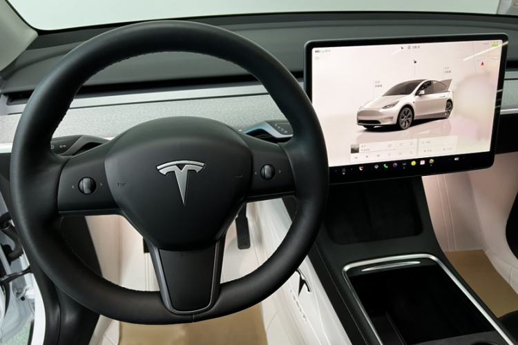 Used Tesla Model Y 2023 Rear-Wheel-Drive Version