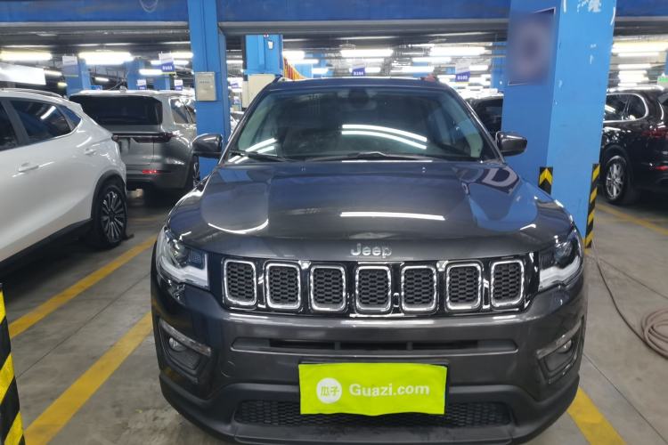 Used  Compass 2019 220T Automatic Enjoyment Version
