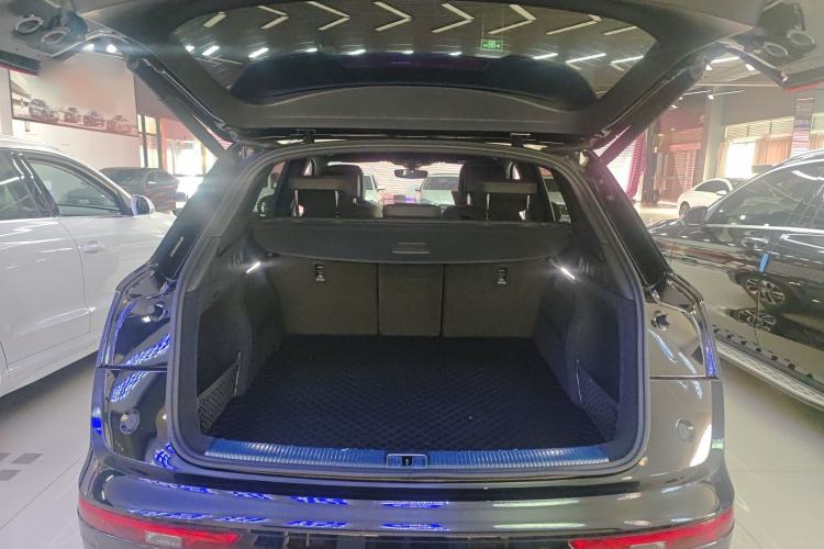 Used Audi Q5L 2023 40T Luxury Dynamic Model
