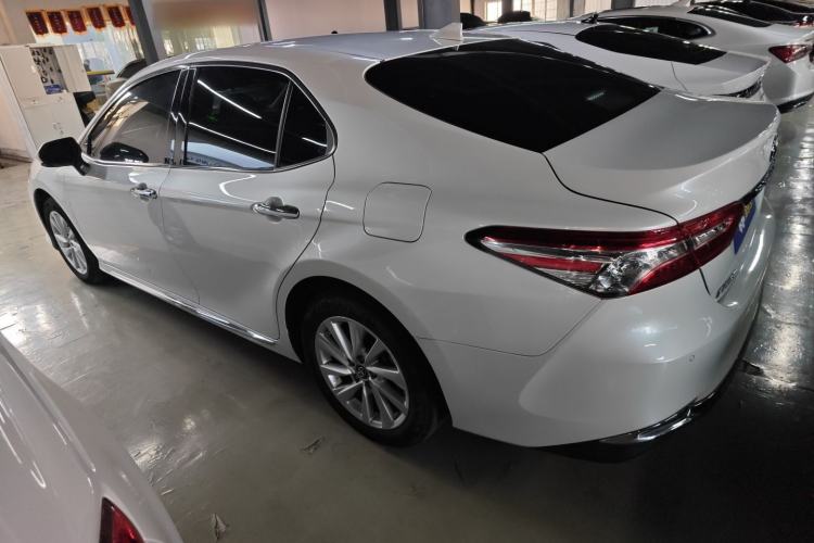 Used Toyota Camry 2023 2.0G Luxury Edition
