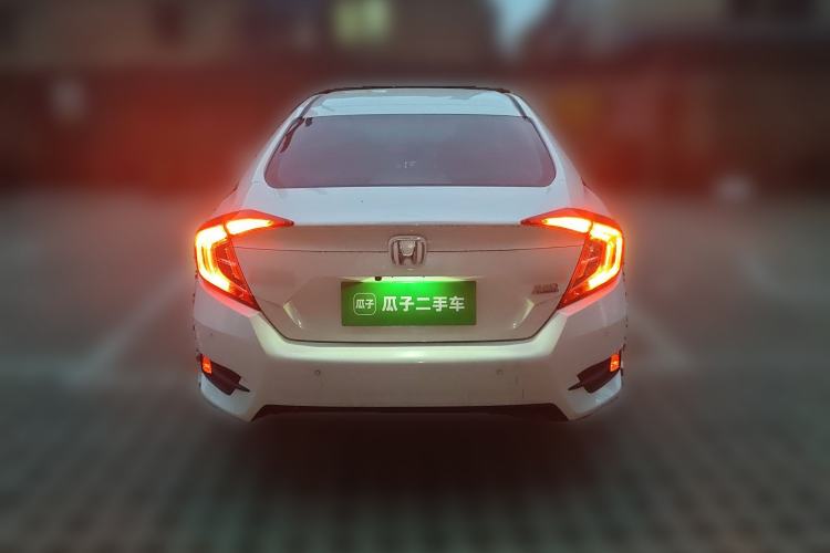 Used Honda Civic 2016 220TURBO CVT Luxury Edition
