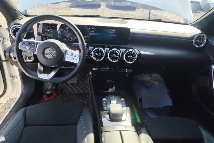 Used Mercedes-Benz A-Class 2020 Restyled A 200 L Sport Sedan Fashion Version
