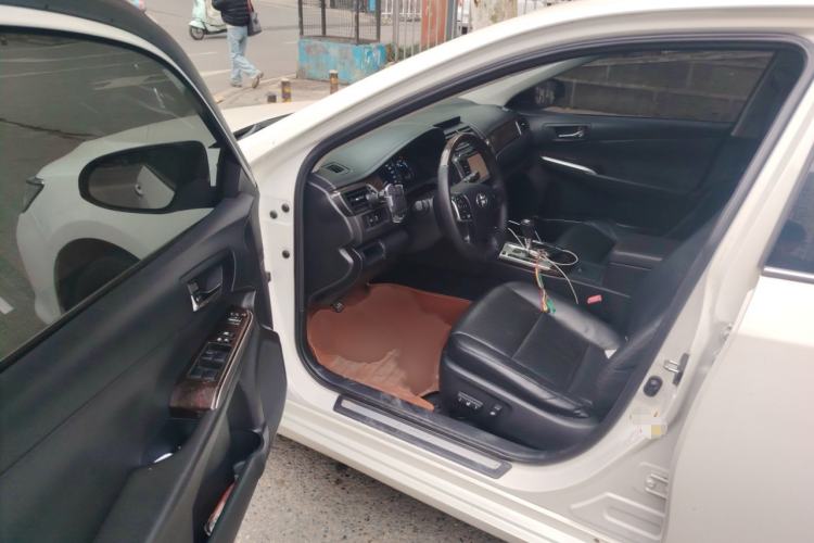 Used Toyota Camry 2015 2.5G Luxury Navigation Edition