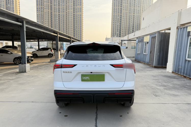 Used JETOUR Dashing 2023 1.5T DCT Starlight Shine Pro Edition
