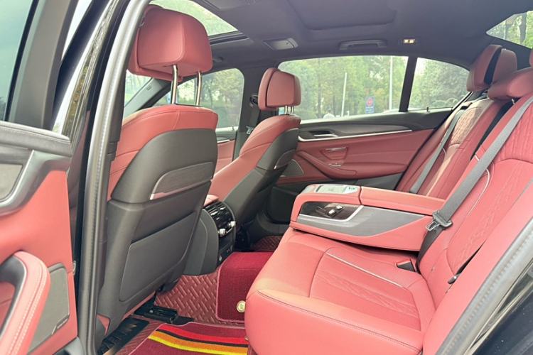 Used BMW 5 Series 2023 530Li Luxury Edition M Sport Package
