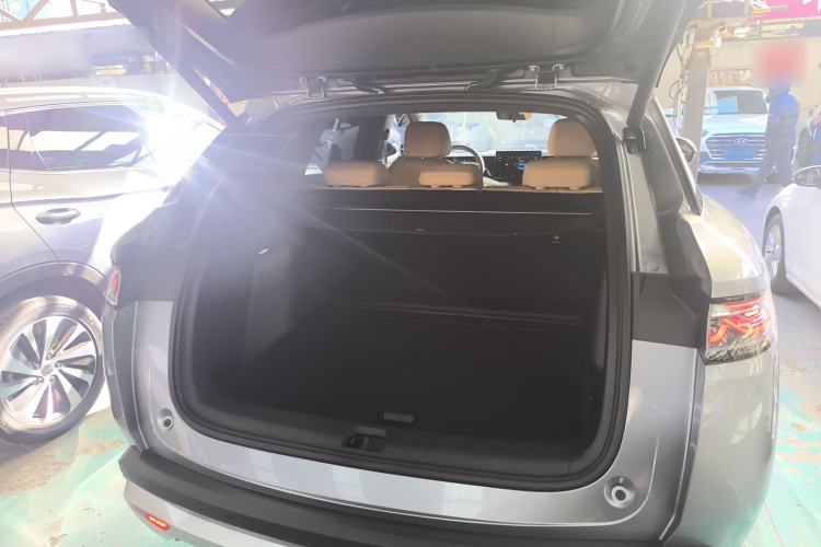 Used BYD Song L DM-i 2024 112 km Beyond Edition
