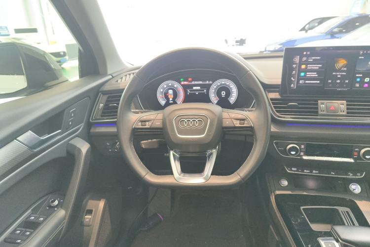Used Audi Q5L 2022 40T Fashionable and Dynamic Model
