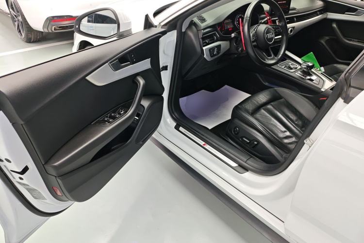 Used Audi A5 2017 Sportback 40 TFSI Fashion Model
