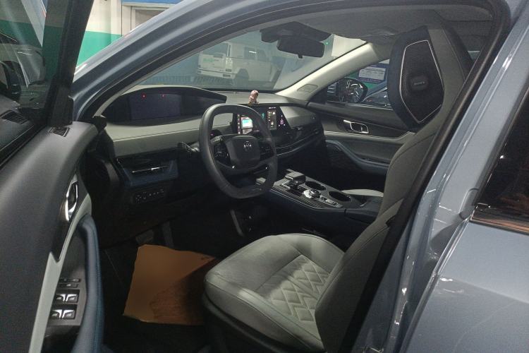 Used Changan UNI-K iDD 2022 Blue Whale iDD 130km 1.5T Excellence Model
