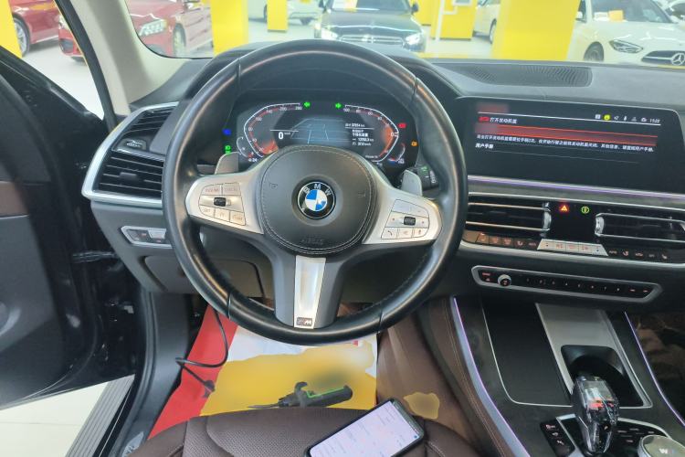 Used BMW X5 2022 Restyled xDrive 30Li Luxury Version M Sport Package
