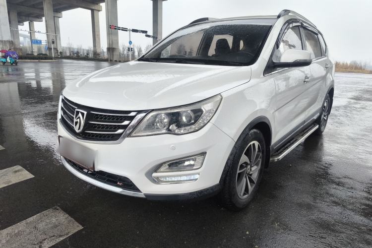 Used Baojun 560 2015 1.8L manual luxury version