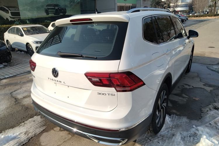 Used Volkswagen Tiguan L 2024 300TSI Automatic Two-Wheel Drive Smart Edition

