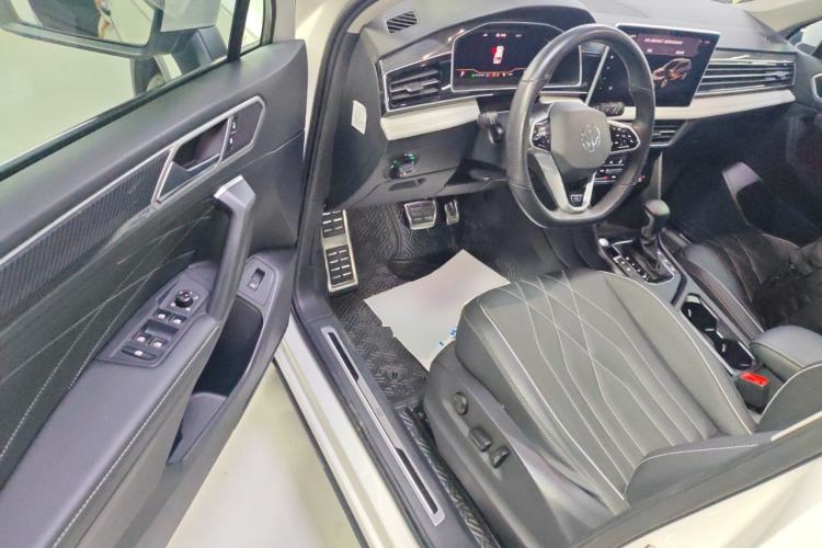 Used Volkswagen Tiguan L 2022 330TSI Automatic Two-Wheel Drive R-Line Enhanced Edition